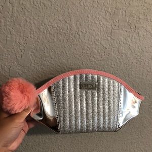 2019 Benefit Roller Liner Dome Bag